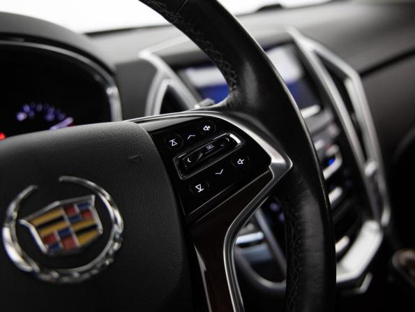 Cadillac SRX II Рестайлинг с пробегом 2013 года, цена 1 799 000 рублей, 149783 км, внедорожник, Автокод Объявления