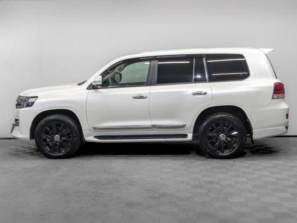 Toyota Land Cruiser 200 Series Рестайлинг 2 с пробегом 2020 года, цена 7 200 000 рублей, 127645 км, внедорожник, Автокод Объявления
