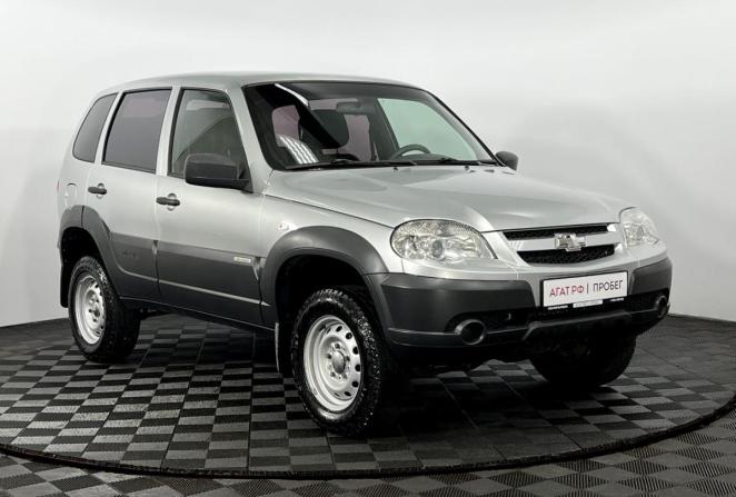 Chevrolet Niva I Рестайлинг с пробегом 2018 года, цена 755 000 рублей, 102443 км, внедорожник, Автокод Объявления