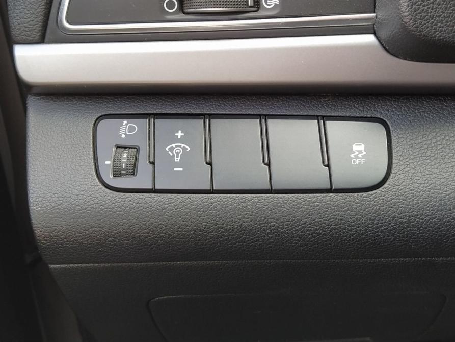 Hyundai Elantra VI (AD) Екатеринбург  - изображение 9