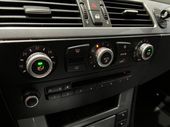 BMW 5 серии V (E60/E61) Рестайлинг с пробегом 2008 года, цена 899 000 рублей, 262182 км, седан, Автокод Объявления