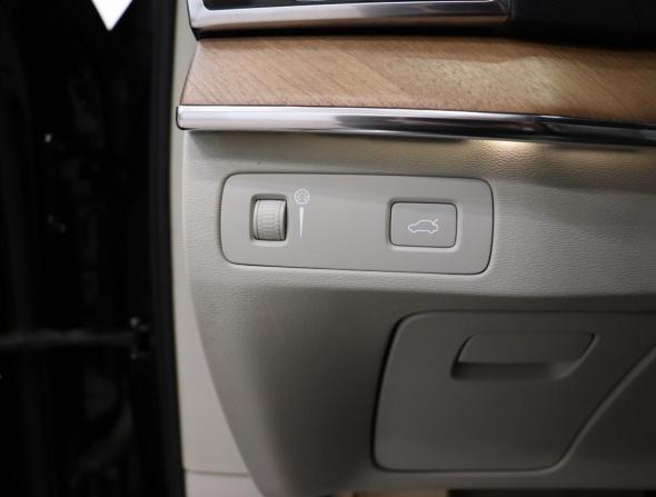 Volvo XC90 II с пробегом 2017 года, цена 3 190 000 рублей, 186681 км, внедорожник, Автокод Объявления