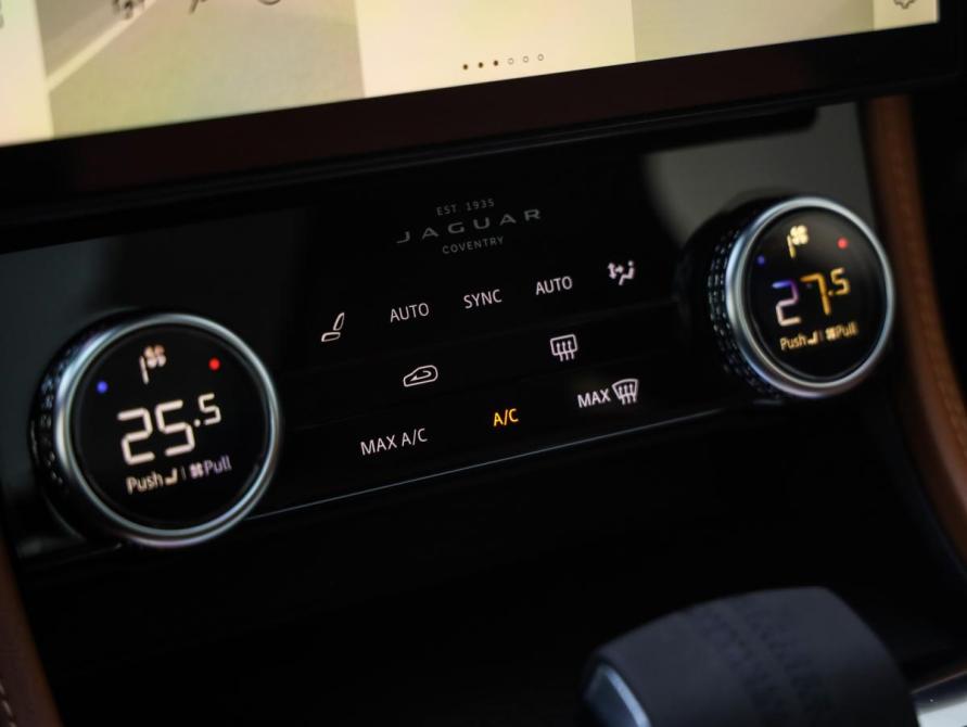 Jaguar F-Pace I Рестайлинг Санкт-Петербург  - изображение 22