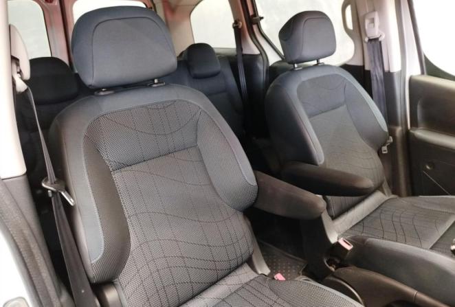 Peugeot Partner II с пробегом 2011 года, цена 450 000 рублей, 167155 км, компактвэн, Автокод Объявления