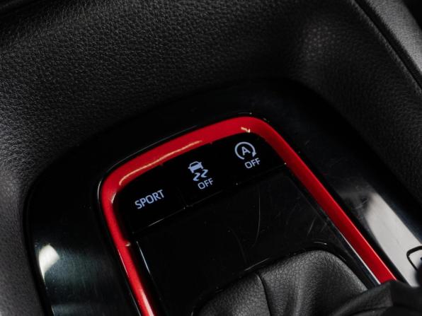 Toyota Levin XII (E210) с пробегом 2020 года, цена 1 939 000 рублей, 45092 км, седан, Автокод Объявления