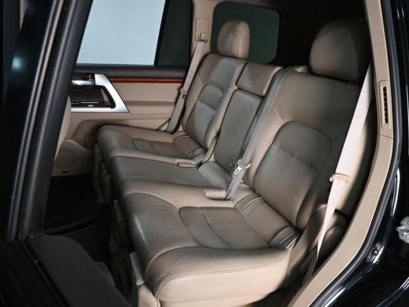 Toyota Land Cruiser 200 Series Рестайлинг 1 с пробегом 2015 года, цена 4 329 000 рублей, 266162 км, внедорожник, Автокод Объявления