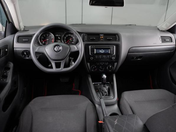 Volkswagen Jetta VI Рестайлинг с пробегом 2015 года, цена 1 065 000 рублей, 230142 км, седан, Автокод Объявления