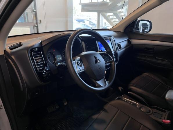 Mitsubishi Outlander III Рестайлинг 2 с пробегом 2016 года, цена 1 769 000 рублей, 152714 км, внедорожник, Автокод Объявления