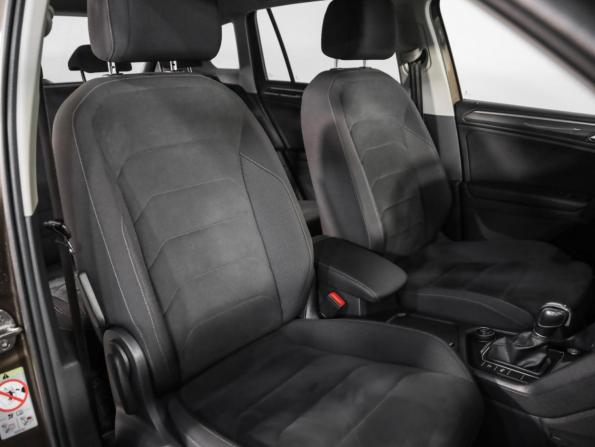 Volkswagen Tiguan II с пробегом 2018 года, цена 2 599 000 рублей, 147654 км, внедорожник, Автокод Объявления