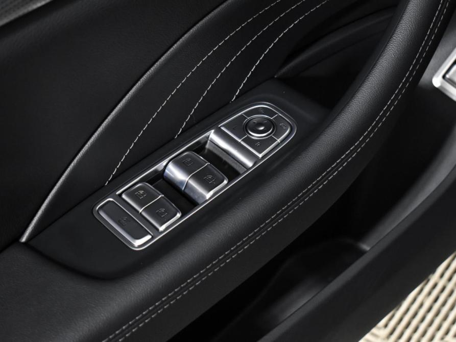 Hongqi H5 II Санкт-Петербург  - изображение 11
