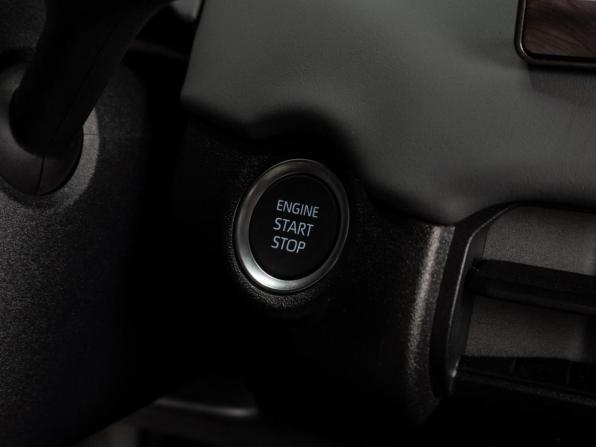 Toyota RAV4 VI (XA60) с пробегом 2026 года, цена 4 400 000 рублей, 45 км, внедорожник, Автокод Объявления