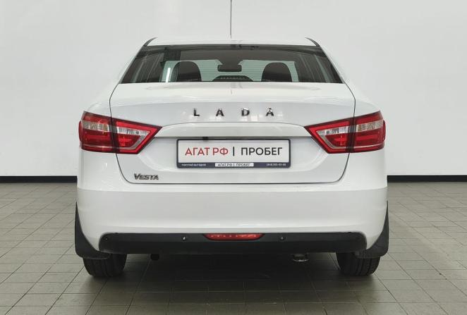 Lada (ВАЗ) Vesta I с пробегом 2018 года, цена 819 000 рублей, 117404 км, седан, Автокод Объявления