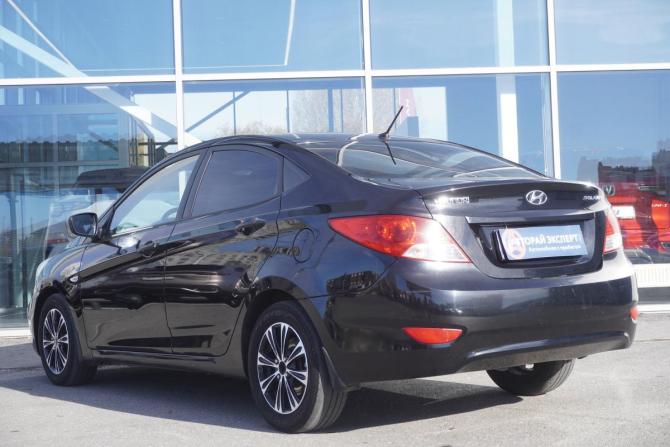 Hyundai Solaris I с пробегом 2012 года, цена 799 000 рублей, 152237 км, седан, Автокод Объявления