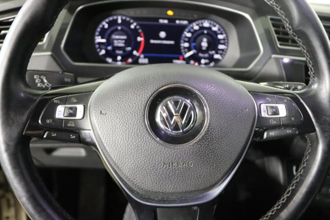 Volkswagen Tiguan II с пробегом 2017 года, цена 2 469 990 рублей, 115337 км, внедорожник, Автокод Объявления