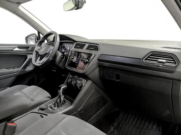Volkswagen Tiguan II с пробегом 2020 года, цена 3 050 000 рублей, 76255 км, внедорожник, Автокод Объявления