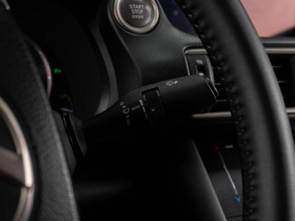 Lexus IS III Рестайлинг с пробегом 2018 года, цена 2 949 000 рублей, 129963 км, седан, Автокод Объявления