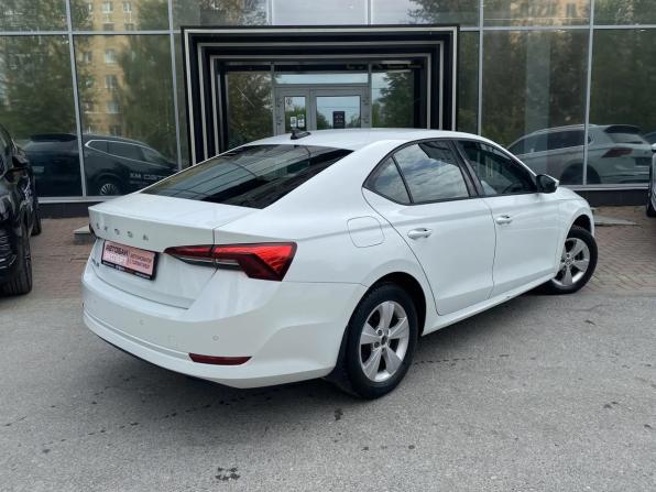 Skoda Octavia IV (A8) с пробегом 2021 года, цена 2 099 000 рублей, 75173 км, лифтбек, Автокод Объявления