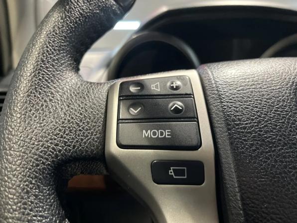 Toyota Land Cruiser Prado 150 Series с пробегом 2013 года, цена 3 200 000 рублей, 192000 км, внедорожник, Автокод Объявления
