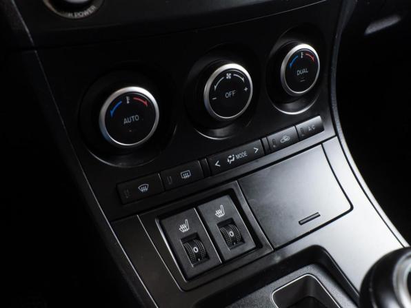 Mazda 3 II (BL) Рестайлинг с пробегом 2012 года, цена 888 000 рублей, 232972 км, седан, Автокод Объявления