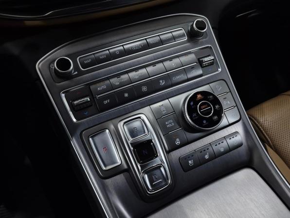 Hyundai Santa Fe IV Рестайлинг с пробегом 2020 года, цена 3 120 000 рублей, 103141 км, внедорожник, Автокод Объявления