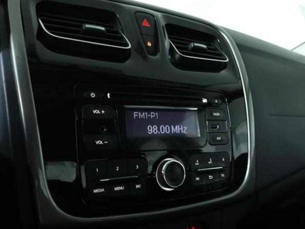 Renault Logan II с пробегом 2016 года, цена 779 000 рублей, 84453 км, седан, Автокод Объявления