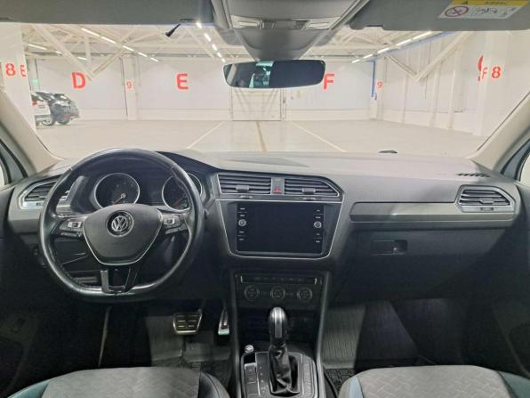 Volkswagen Tiguan II с пробегом 2020 года, цена 1 820 000 рублей, 203982 км, внедорожник, Автокод Объявления