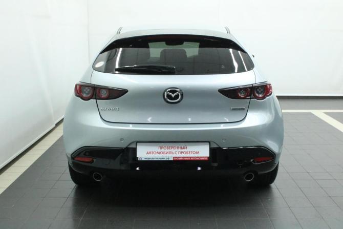 Mazda 3 IV (BP) с пробегом 2021 года, цена 1 395 000 рублей, 132156 км, хэтчбек, Автокод Объявления