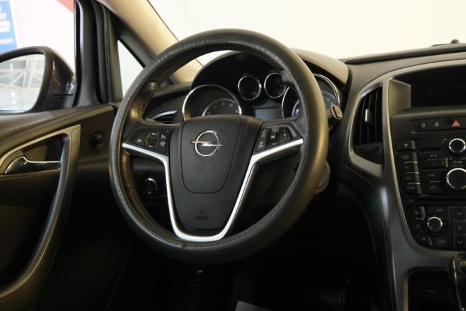 Opel Astra J Рестайлинг с пробегом 2013 года, цена 979 000 рублей, 119172 км, универсал, Автокод Объявления