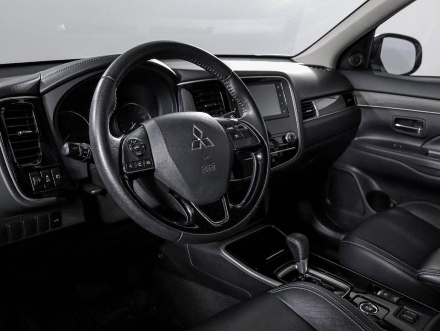 Mitsubishi Outlander III Рестайлинг 3 Москва  - изображение 14