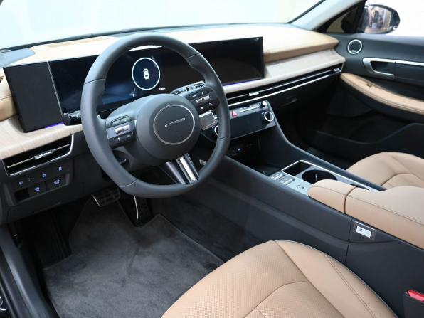 Hyundai Sonata VIII (DN8) Рестайлинг с пробегом 2025 года, цена 4 529 900 рублей, 1739 км, седан, Автокод Объявления