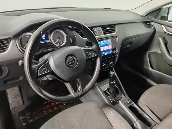 Skoda Octavia III (A7) Рестайлинг с пробегом 2017 года, цена 1 799 000 рублей, 173154 км, универсал, Автокод Объявления