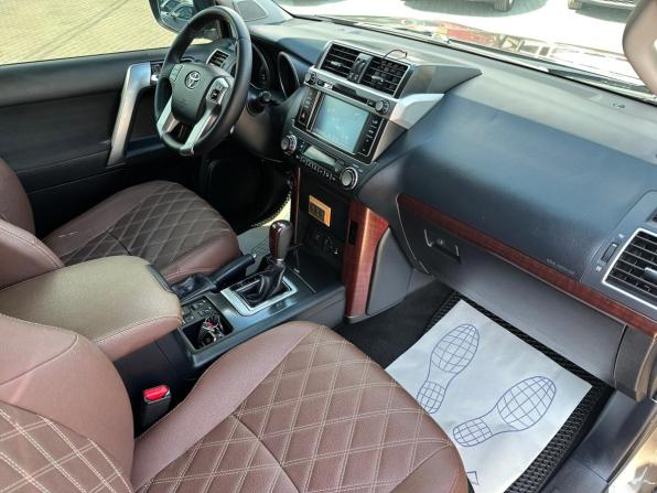 Toyota Land Cruiser Prado 150 Series Рестайлинг 1 с пробегом 2014 года, цена 3 550 000 рублей, 221100 км, внедорожник, Автокод Объявления