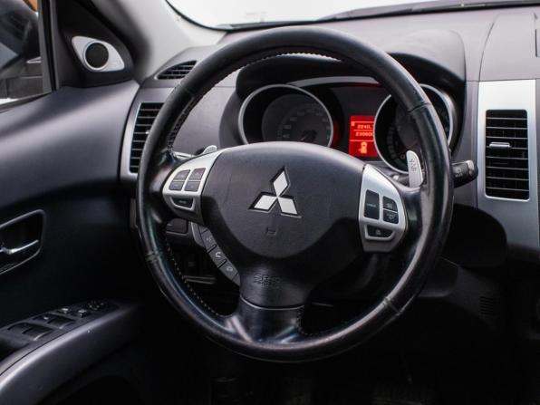 Mitsubishi Outlander II с пробегом 2008 года, цена 960 000 рублей, 230798 км, внедорожник, Автокод Объявления