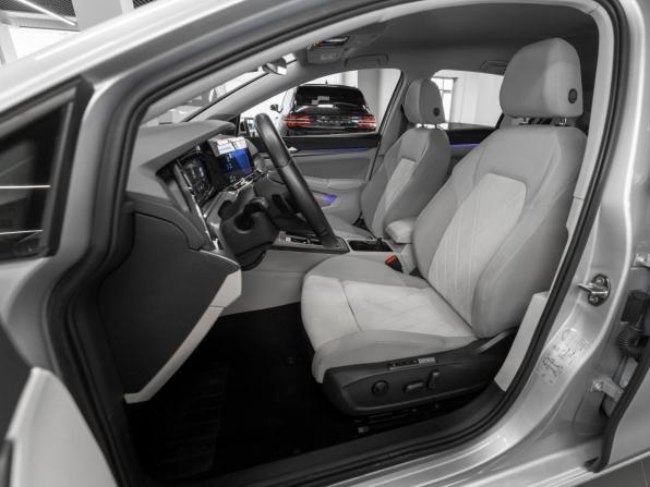 Volkswagen Golf VIII с пробегом 2020 года, цена 2 950 000 рублей, 76861 км, хэтчбек, Автокод Объявления