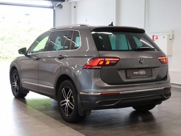 Volkswagen Tiguan II Рестайлинг с пробегом 2021 года, цена 2 250 000 рублей, 129490 км, внедорожник, Автокод Объявления
