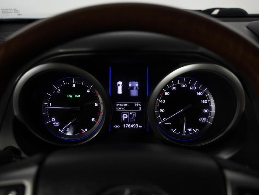 Toyota Land Cruiser Prado 150 Series Рестайлинг 1 Санкт-Петербург  - изображение 11