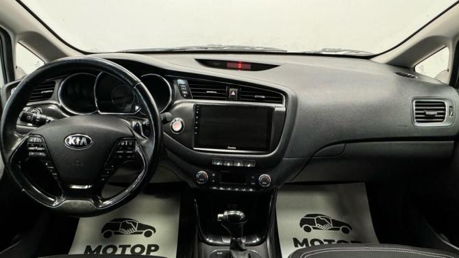 Kia Ceed II Рестайлинг с пробегом 2015 года, цена 1 299 500 рублей, 143279 км, универсал, Автокод Объявления