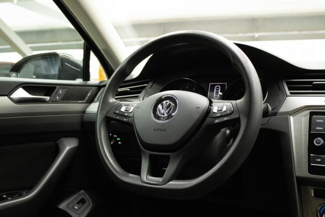 Volkswagen Passat B8 с пробегом 2018 года, цена 1 679 000 рублей, 113564 км, седан, Автокод Объявления