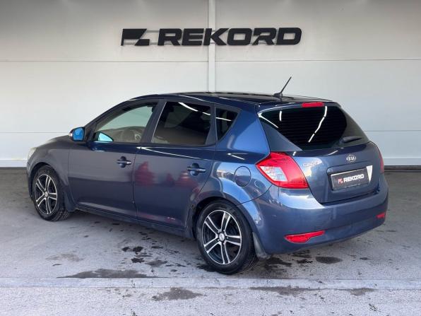 Kia Ceed I Рестайлинг с пробегом 2010 года, цена 459 000 рублей, 295754 км, хэтчбек, Автокод Объявления