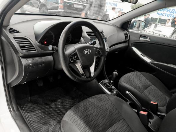 Hyundai Solaris I Рестайлинг с пробегом 2016 года, цена 799 000 рублей, 183757 км, седан, Автокод Объявления