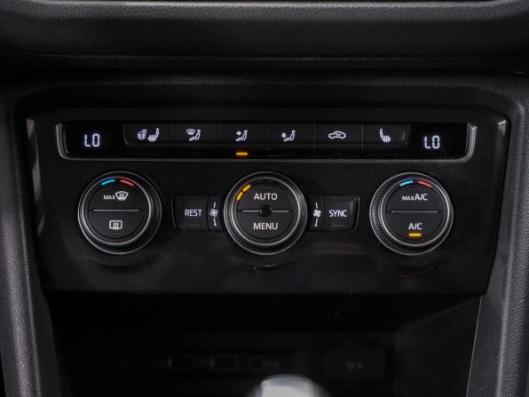 Volkswagen Tiguan II с пробегом 2020 года, цена 2 788 000 рублей, 83242 км, внедорожник, Автокод Объявления