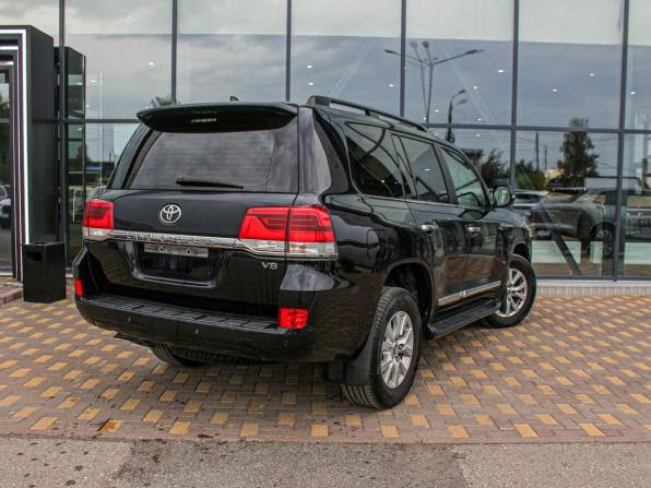Toyota Land Cruiser 200 Series Рестайлинг 2 с пробегом 2018 года, цена 4 200 000 рублей, 413500 км, внедорожник, Автокод Объявления