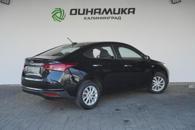 Hyundai Solaris II Рестайлинг с пробегом 2021 года, цена 1 850 000 рублей, 42317 км, седан, Автокод Объявления