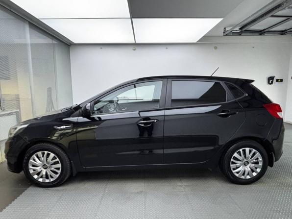 Kia Rio III Рестайлинг с пробегом 2016 года, цена 1 365 000 рублей, 41900 км, хэтчбек, Автокод Объявления