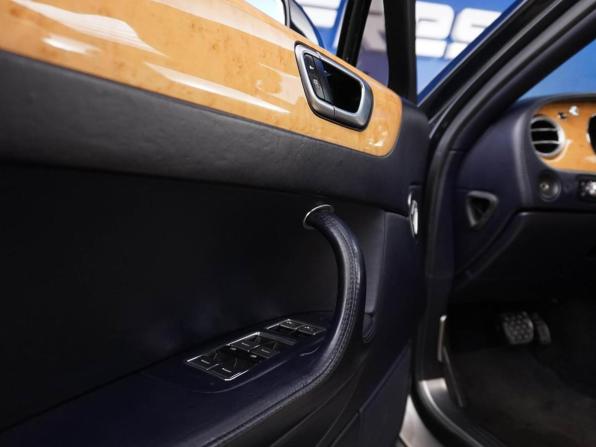 Bentley Continental Flying Spur с пробегом 2005 года, цена 2 099 632 рубля, 152254 км, седан, Автокод Объявления