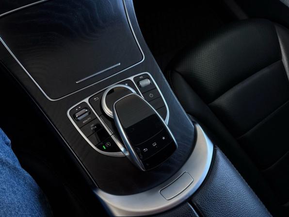 Mercedes-Benz C-Класс IV (W205) с пробегом 2015 года, цена 2 215 000 рублей, 195360 км, седан, Автокод Объявления