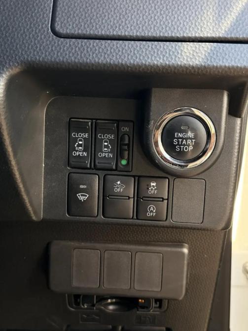 Toyota Roomy I Уфа  - изображение 9