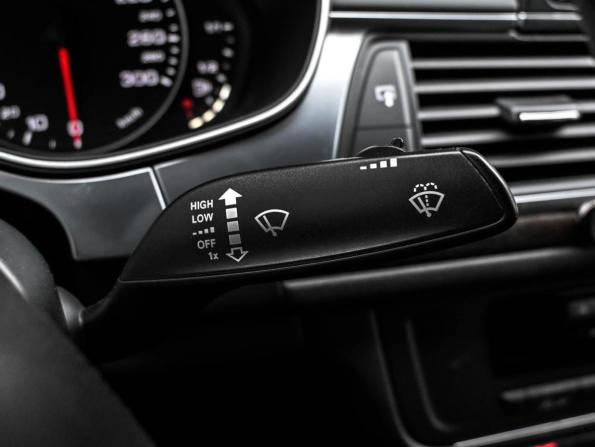 Audi A6 IV (C7) Рестайлинг с пробегом 2015 года, цена 1 794 000 рублей, 235562 км, седан, Автокод Объявления
