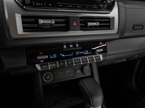 Mitsubishi L200 VI с пробегом 2025 года, цена 5 500 000 рублей, 50 км, пикап, Автокод Объявления