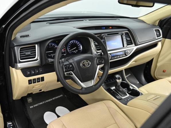 Toyota Highlander III (XU50) с пробегом 2014 года, цена 2 449 000 рублей, 105000 км, внедорожник, Автокод Объявления